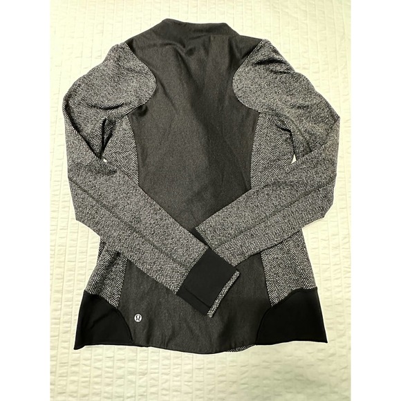 Lululemon Womens Jacket Size 8 - Picture 4 of 4
